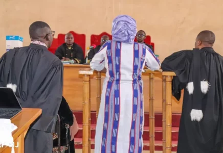 محكمة في بوركينا فاسو تصدر أحكاما في قضية فساد وتبييض أموال