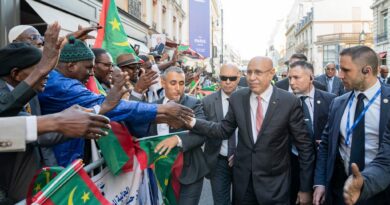الجالية الموريتانية في باريس تنظم استقبالا لرئيس الجمهورية