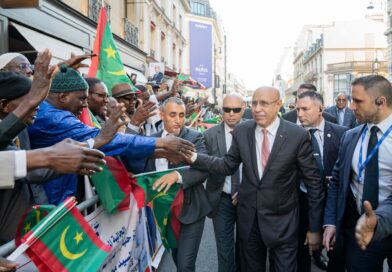 الجالية الموريتانية في باريس تنظم استقبالا لرئيس الجمهورية