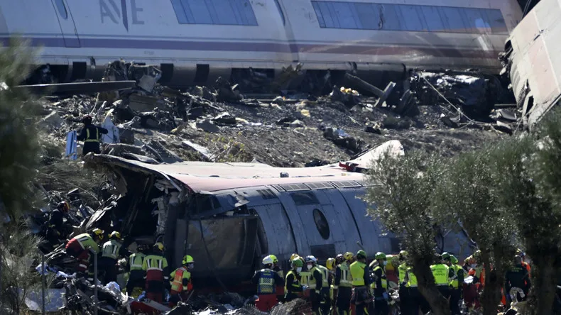 Drame ferroviaire en Espagne : Le bilan monte à 68 morts, trois jours de deuil national décrétés