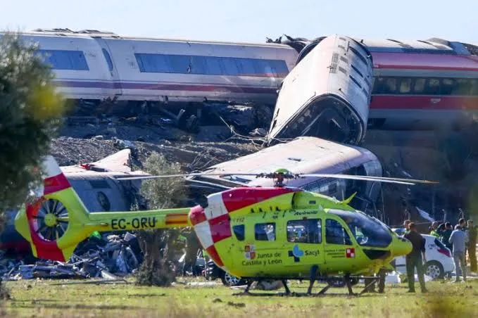 Drame ferroviaire en Espagne : Le président Ghazouani adresse ses condoléances à Pedro Sánchez